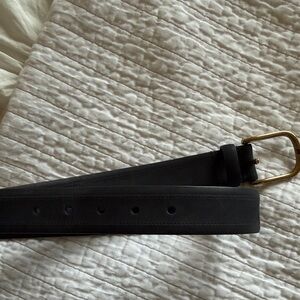 Jos. A. Bank mens Black Leather Belt with Brass Buckle. Size 36. Genuine LEATHER